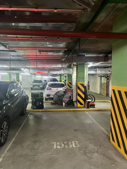 Машиноместо, 14 м²