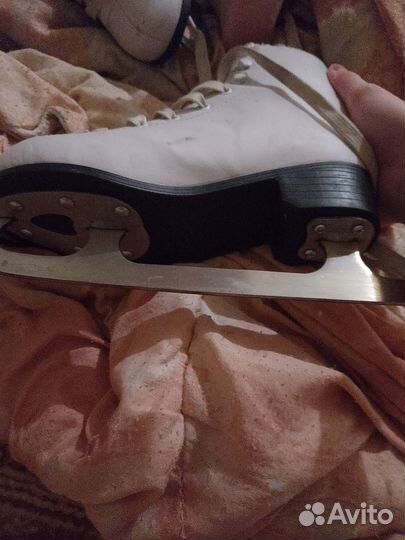 Фигурные коньки 35 размер