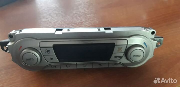 Блок управления климат-контролем