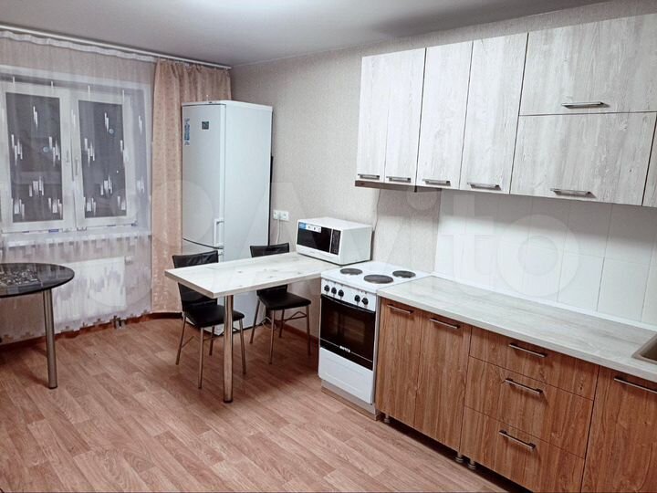 1-к. квартира, 42 м², 9/17 эт.