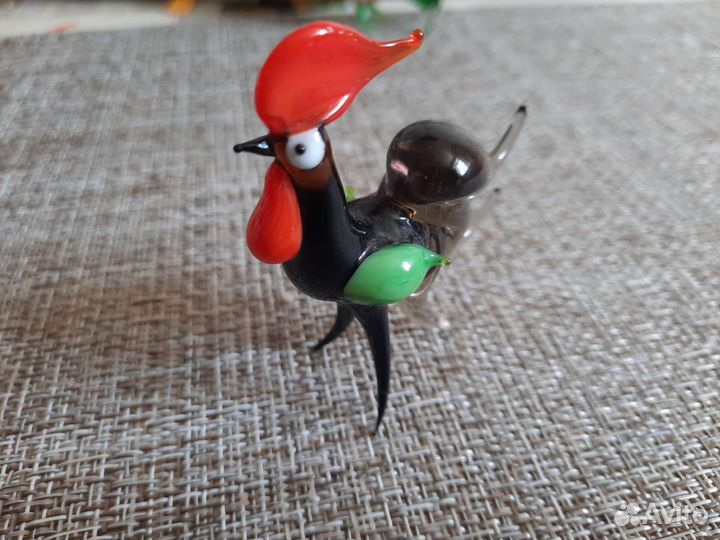 Стеклянные фигурки