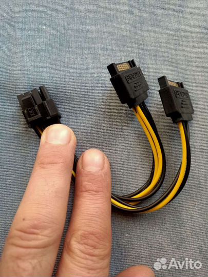 Переходник питания видеокарты