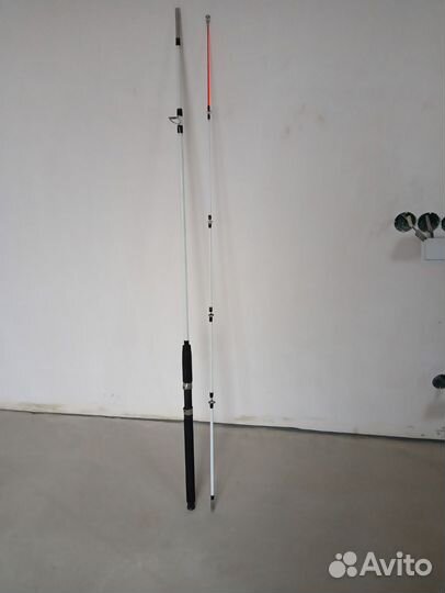 Спининг штекерный Крокодил 300