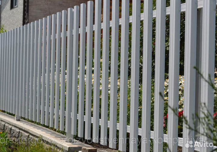 Забор из евроштакетника 50 метров