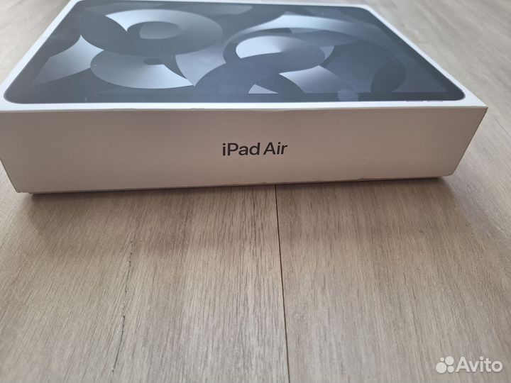 Планшет iPad Air 10,9 (2022) Wi-Fi+Cellular 256 Gb