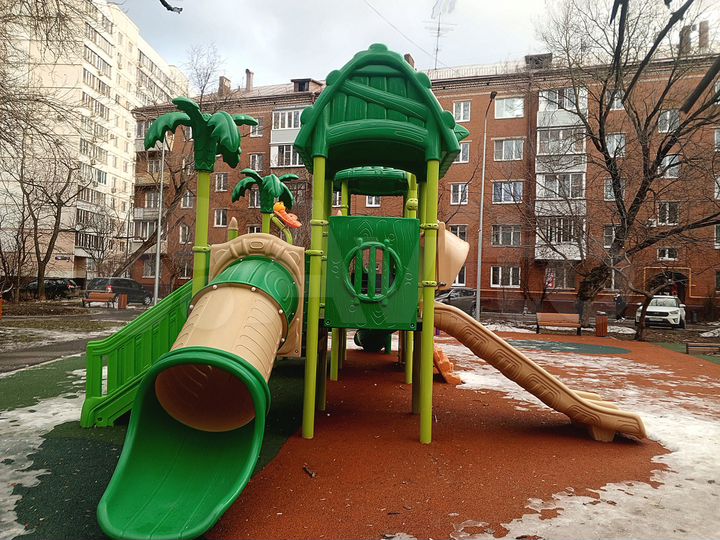 Доля в квартире-студии, 12 м², 1/5 эт.