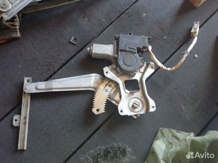 Стеклоподъемник задний митсубиси паджеро пинин+