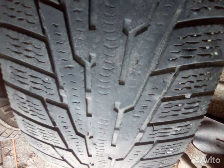 Nokian Tyres Hakkapeliitta R 215/65 R16 102R