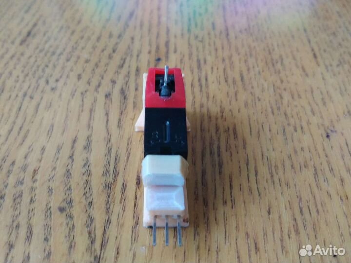 Головка звукоснимателя / игла для проигрывателя