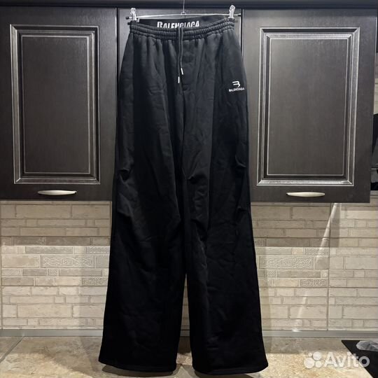Штаны Balenciaga Sporty Logo Pants В Наличии