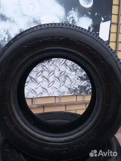 Nitto Terra Grappler 215/70 R16