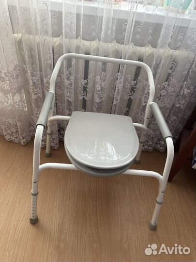 Санитарный стул, туалет для инвалидов и пожилых