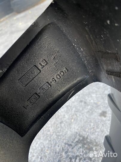 Диски на mercedes r18