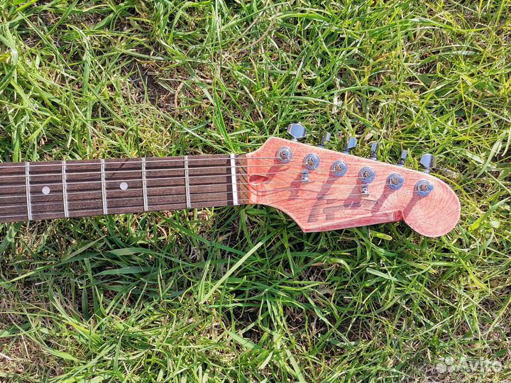 Электрогитара телекастер