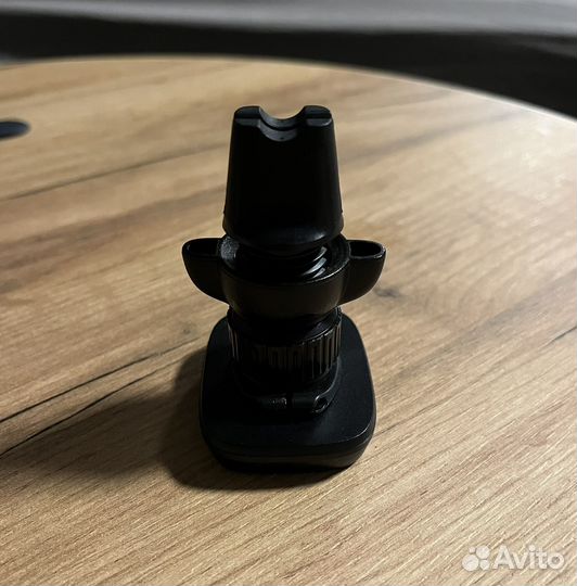 Держатель для телефона автомобильный магнитный