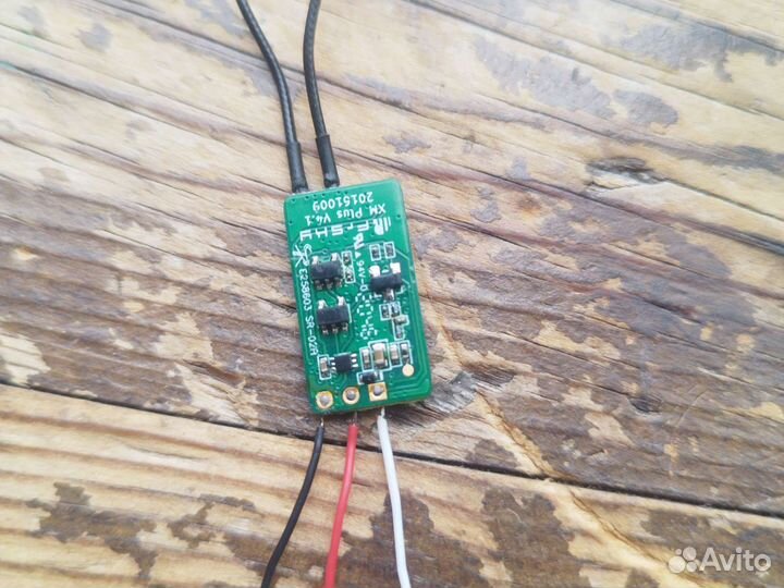 Dron,fpv квадрокоптер frsky xm+