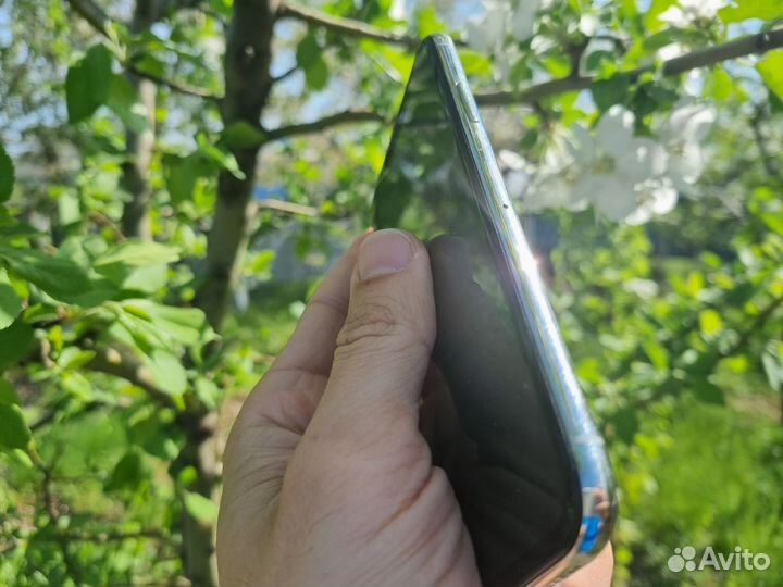 iPhone Xs, 256 ГБ