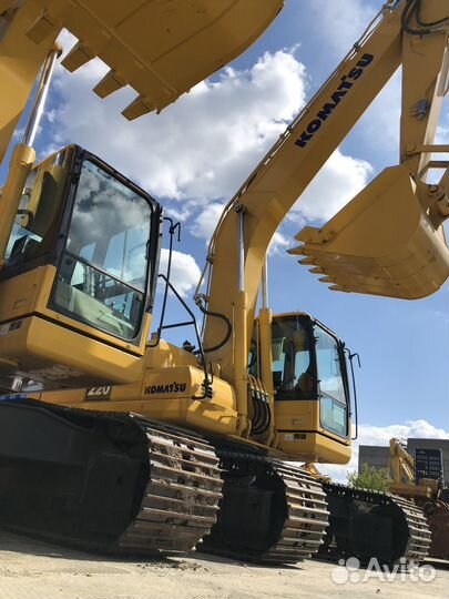 Гусеничный экскаватор Komatsu PC220-8M0, 2023