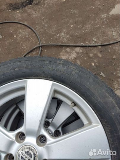 Yokohama Ice Guard IG35 215/60 R17