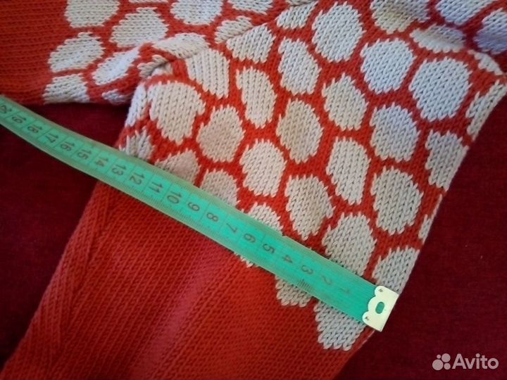 Пуловер с графическим рисунком