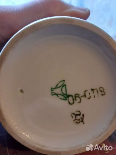 Фарфоровый чайник