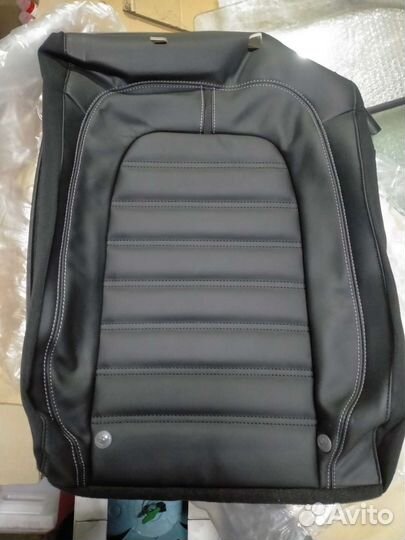 Обивка спинки заднего сиденья VW Passat CC