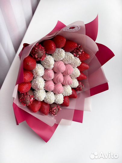 Съедобные букеты клубника в шоколаде
