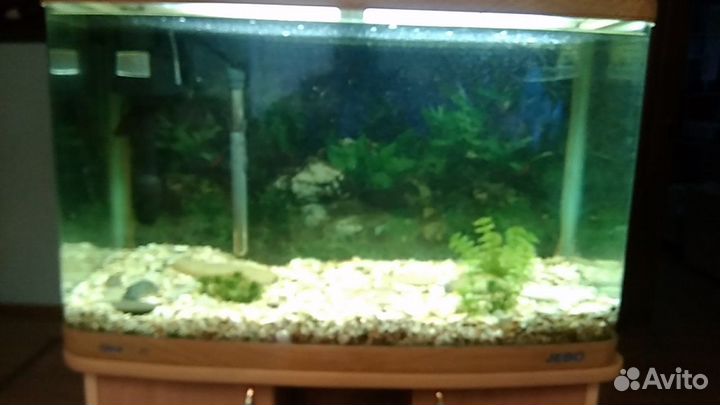 Тумба с аквариумом