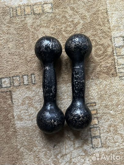 Гантели по 2 кг