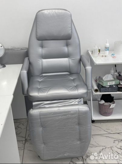 Кушетка косметологическая