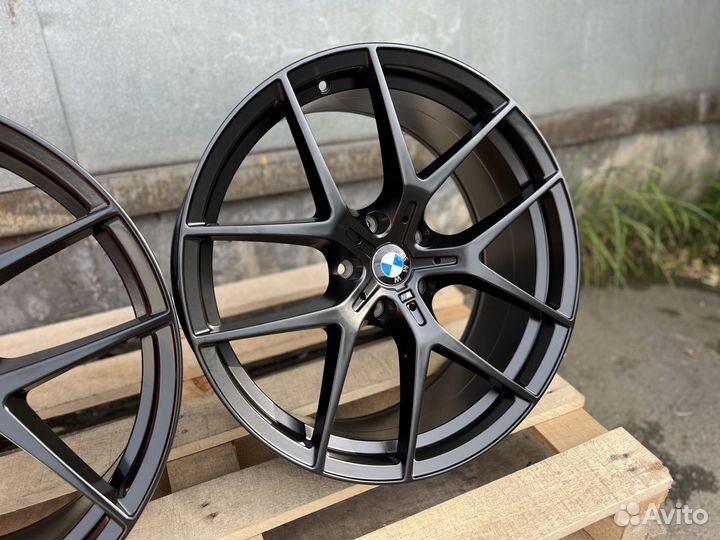 Диски 554 Черный Матовый R20 5-120 BMW F Series
