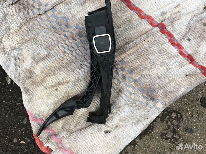 Педаль газа Мерседес мл 164