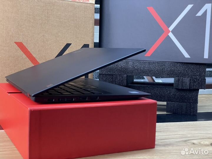 Thinkpad X1 Carbon i7 SSD512 16GB