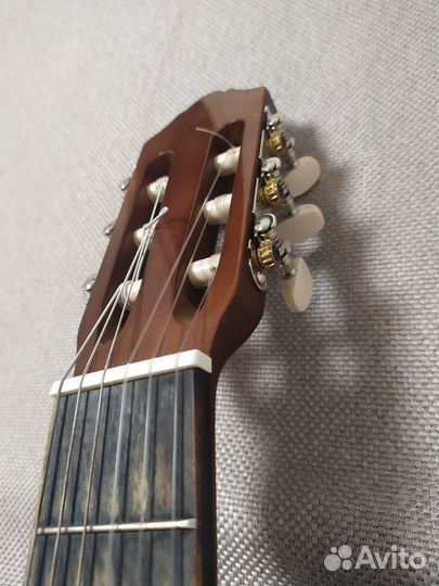 Гитара Yamaha c40