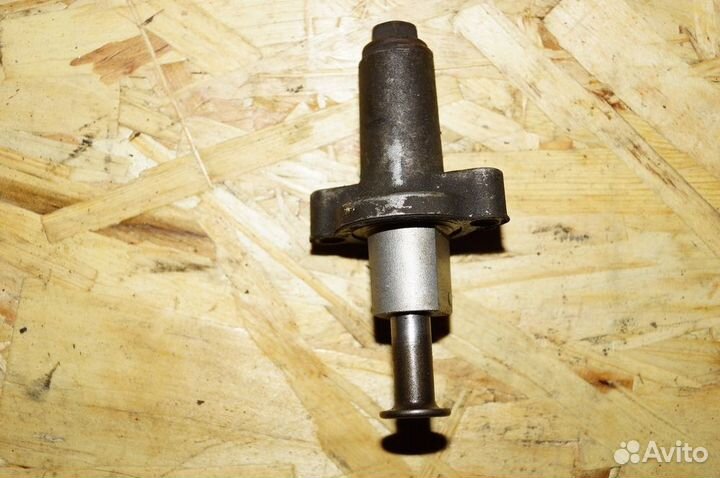 Натяжитель цепи грм Yamaha FZR400