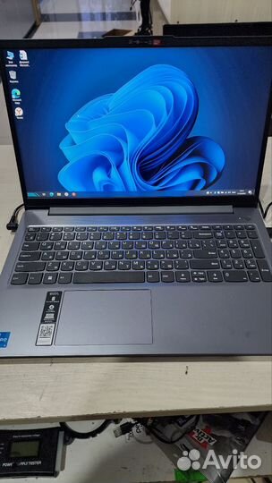 Ноутбук lenovo