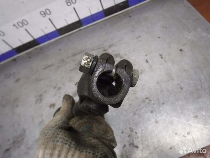 Рулевой карданчик Ваз 2112 1.5 16V 2000