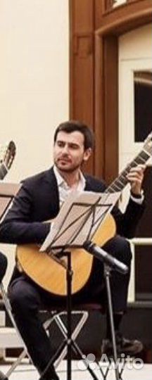 Преподаватель по гитаре