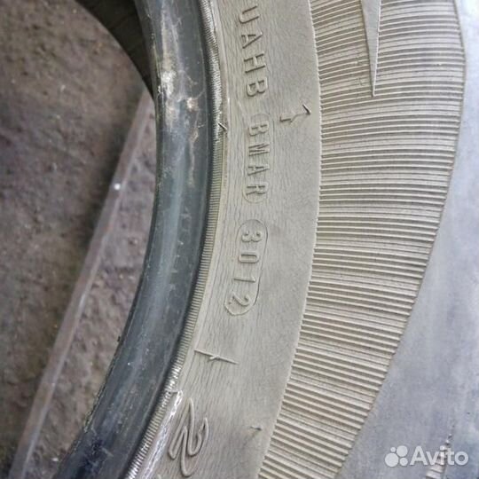 Roadstone Winguard SUV 215/65 R16