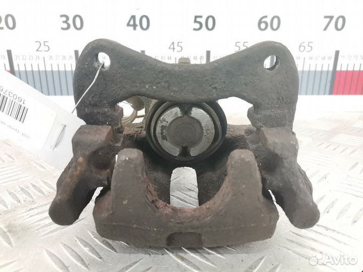 Суппорт задний правый для Audi A4 B5 8D0615424