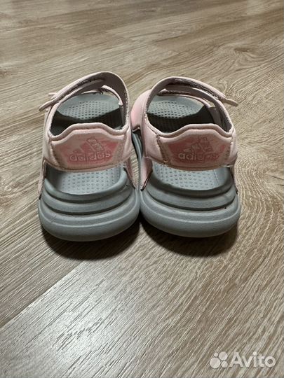Сандалии adidas детские