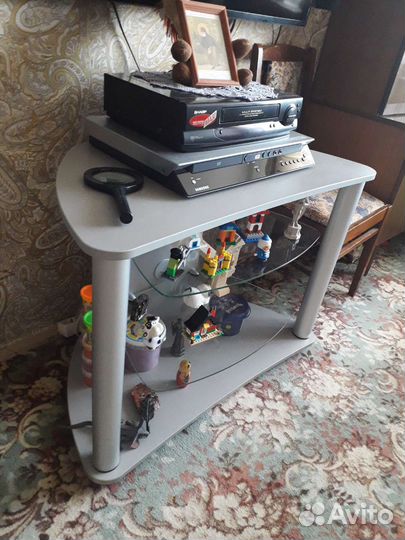 Тумба под телевизор