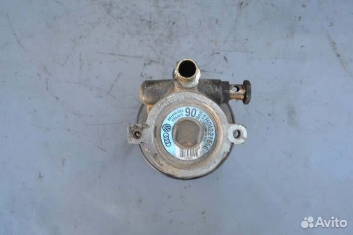 Насос гидроусилителя руля Volkswagen Golf 3