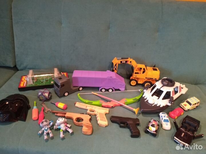 Игрушки для мальчика пакетом