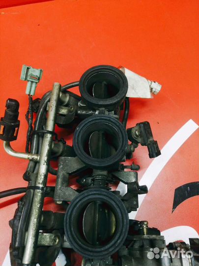 Блок дросселей в сборе Kawasaki ZX-10R 04-05