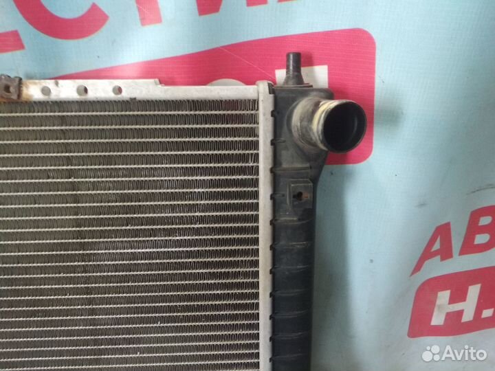 Радиатор охлаждения двигателя Шевроле Авео Т250