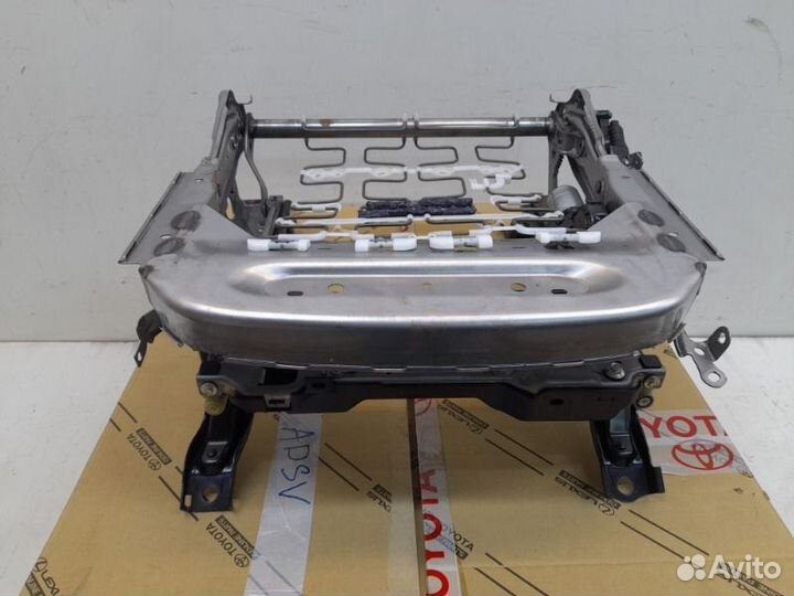 Каркас сиденья передний левый Toyota Land Cruiser