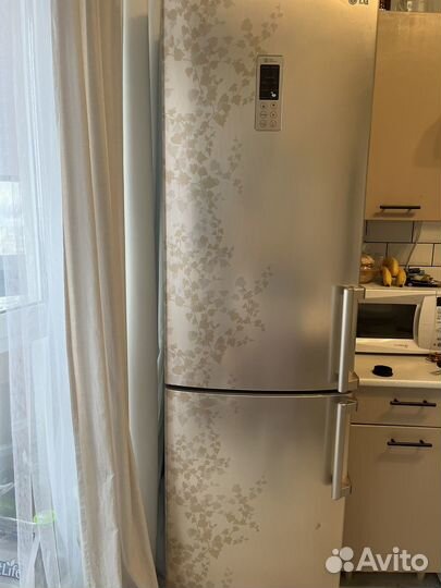 Холодильник LG