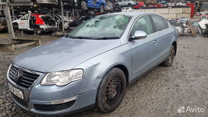 Фара левая Volkswagen Passat B6