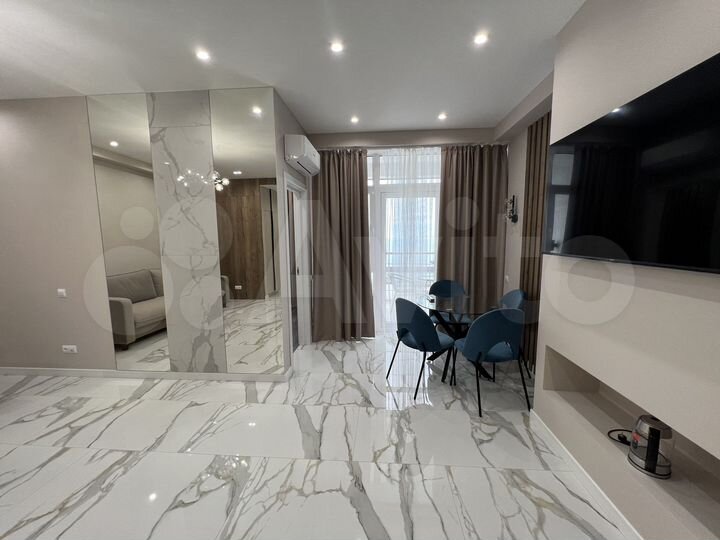 2-к. квартира, 50 м², 3/3 эт.